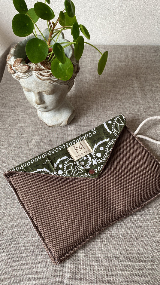 Cartera bandana verde