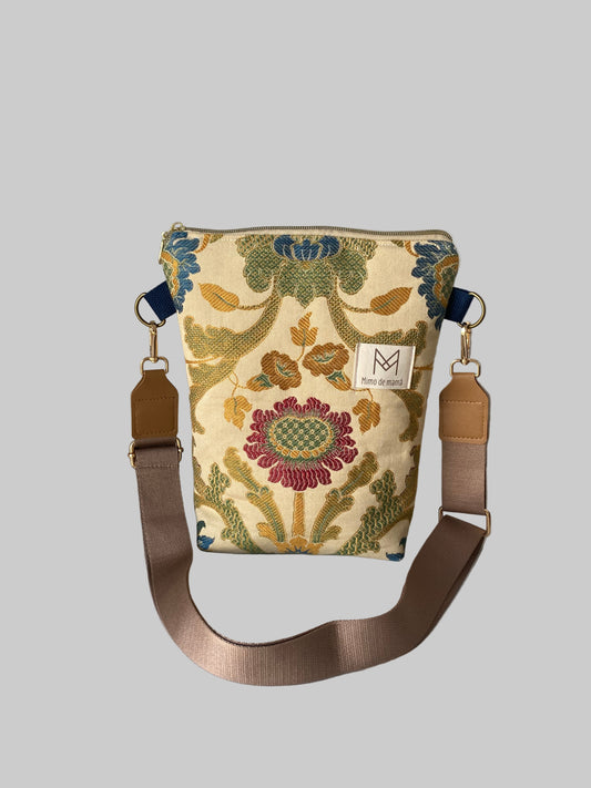 A.  El JARDÍN SECRETO