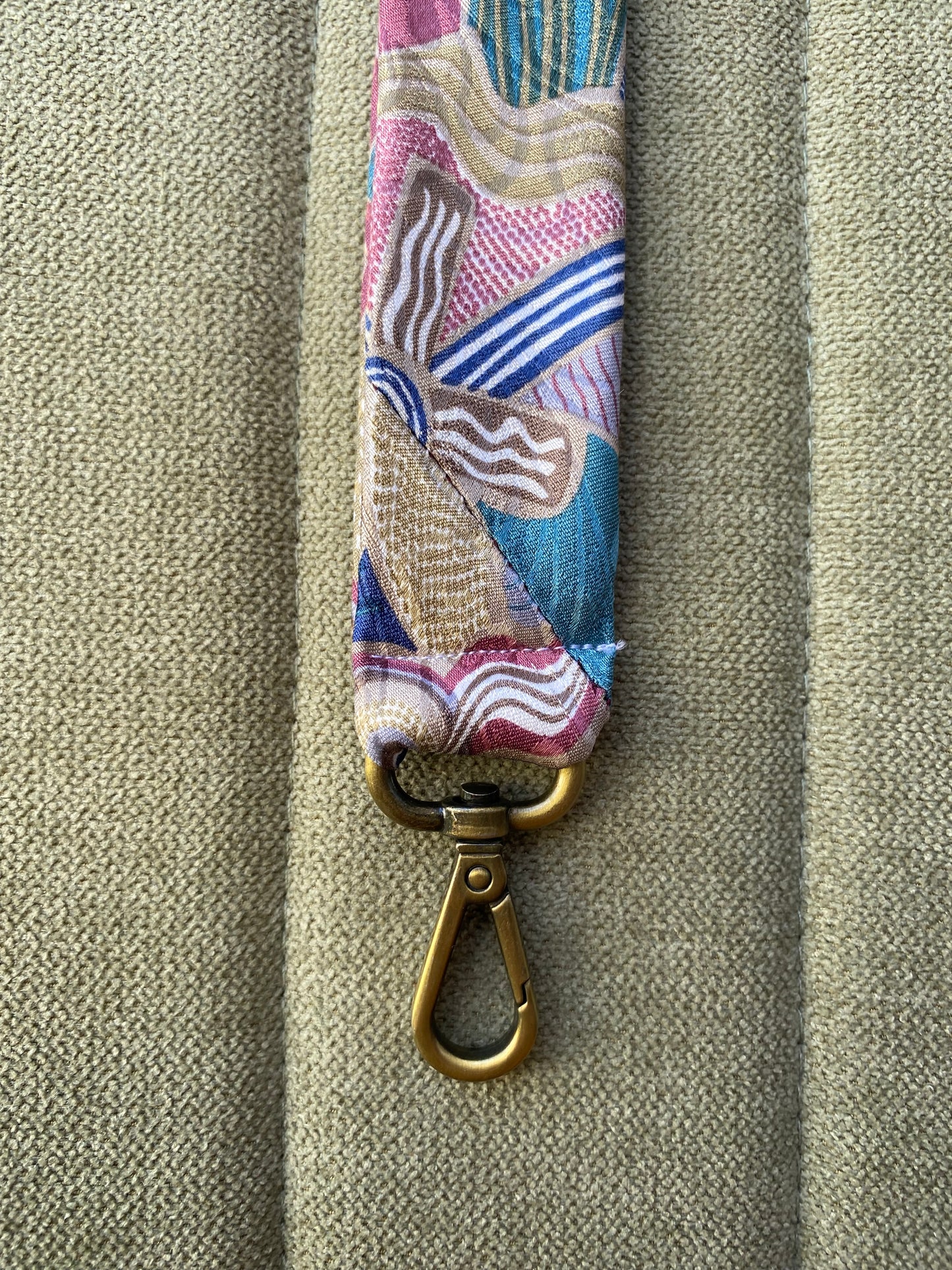 A. Lanyard corbata