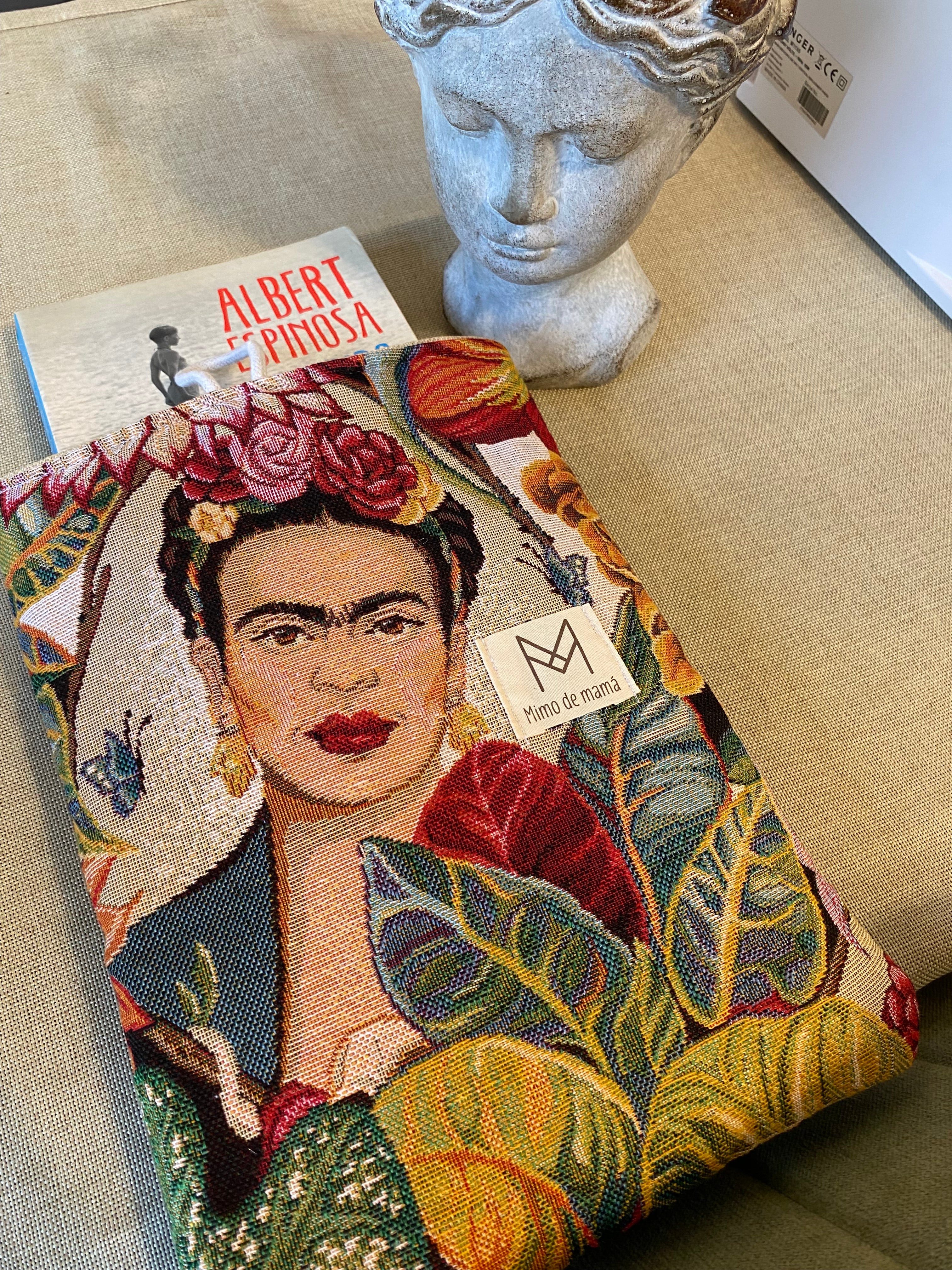 X Funda KHALO