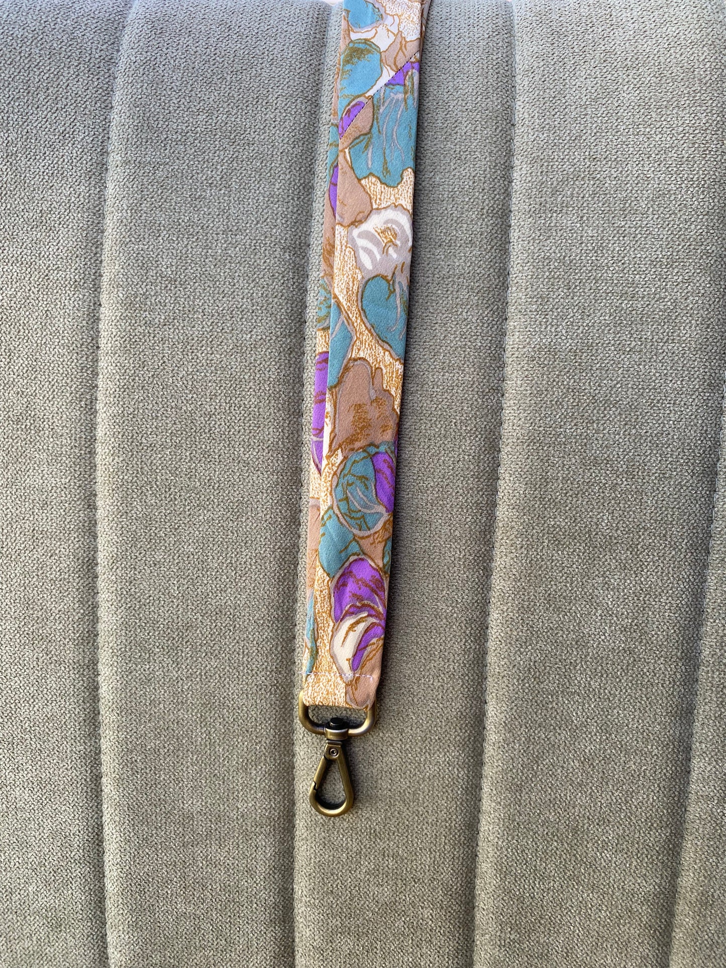 A .Lanyard Corbata
