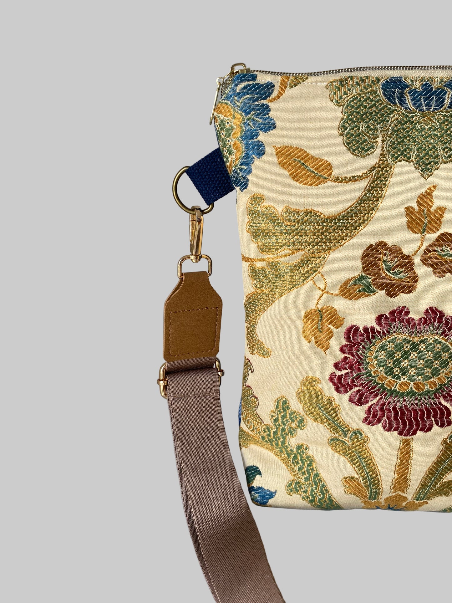 A.  El JARDÍN SECRETO